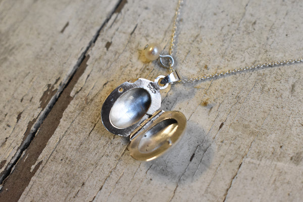 'locket & pearl' necklace | 925 silver